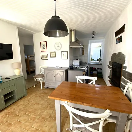Prázdninový dům Maison Ancienne Charmante Avec Jardin, Proche Du Port De - Fr-1-813-8 *
